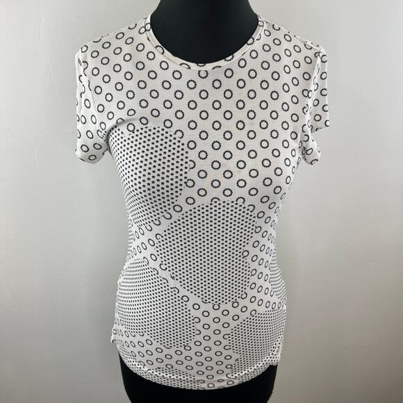 TED BAKER London White Black Heart Polka Dot Printed Fitted Tee Shirt Crewneck 2 - Picture 2 of 9